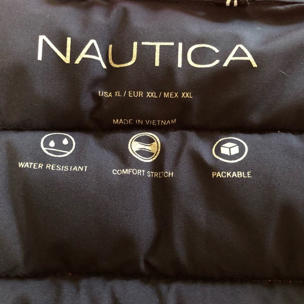Nautica packable Hooded Jacket $150 - Picture 7 of 8